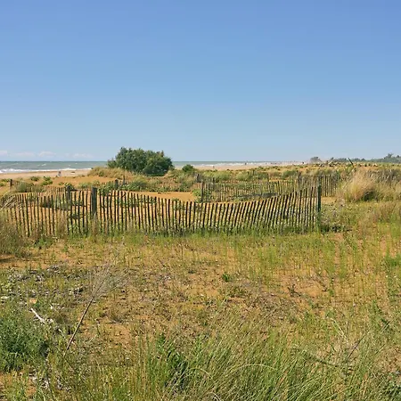 Apartment Bright Flat Close To Promenade *